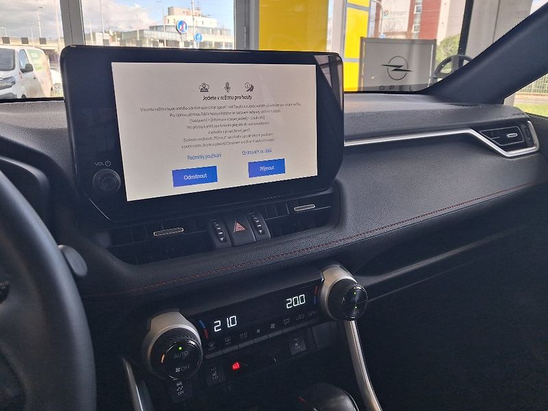 Toyota RAV4 2.5 136kW PHEV 2025 - fotka 14 z 16