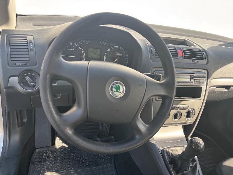 Škoda Octavia 1.9 TDI / 77 kW - fotka 14 z 25