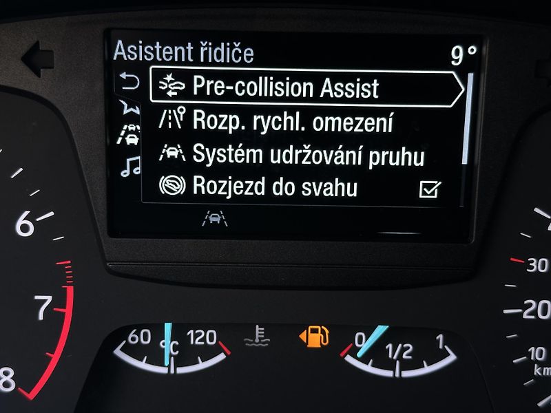 Ford Focus (2021) KOMBI 1.0/74kW * 1.Maj *LED*  - fotka 12 z 39