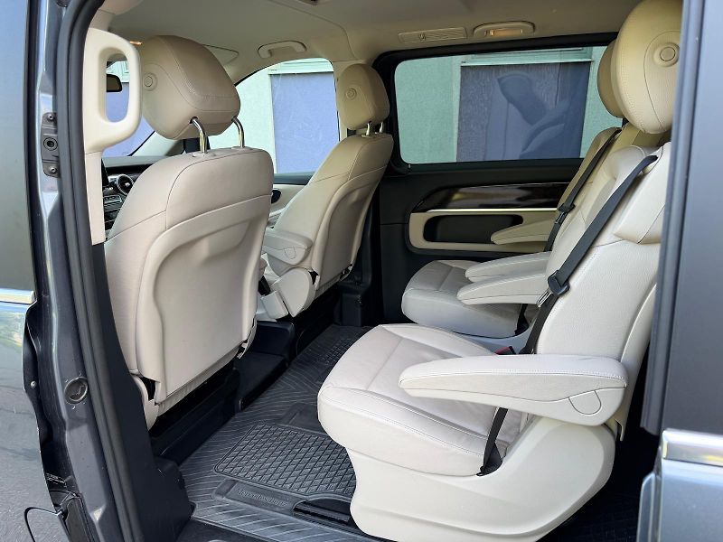 Mercedes-Benz Třídy V 250 D Avantgarde L 4matic - fotka 10 z 28