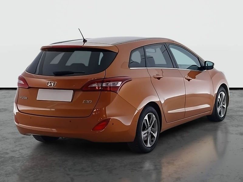 Hyundai i30 (2015) 1.6 CRDi, Tempomat - fotka 5 z 19