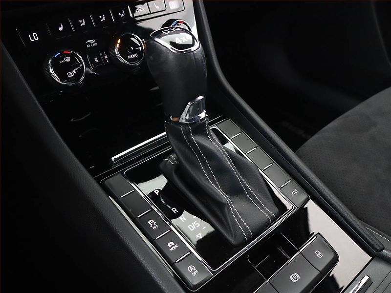 Škoda Superb (2019) Sportline 2.0 TDI - fotka 11 z 19