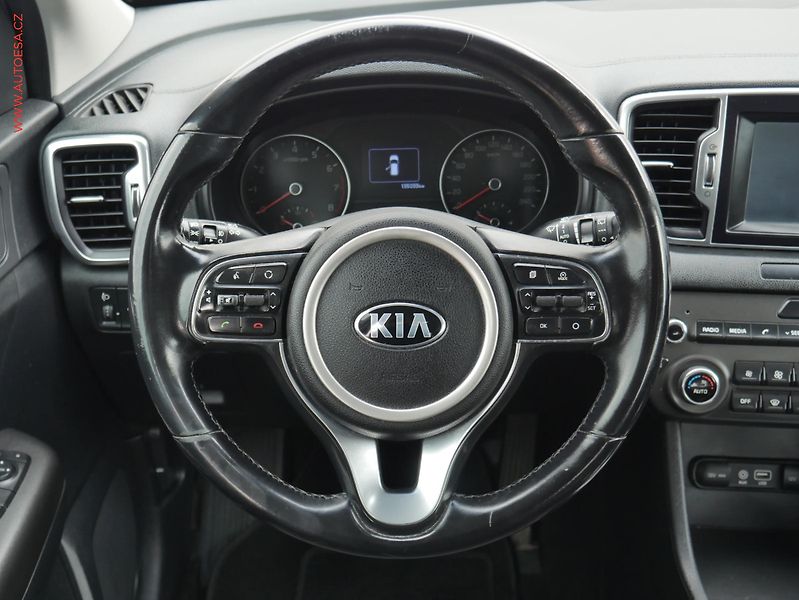Kia Sportage (2018) 1.6GDi, ČR, Navi, TZ - fotka 11 z 23