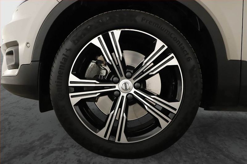 Volvo XC40 (2020) T5 Recharge - fotka 12 z 21