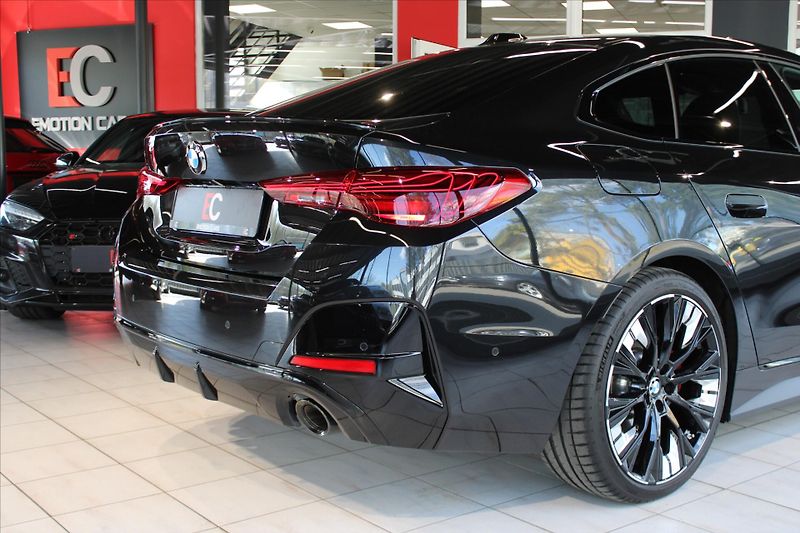 BMW Řada 4 420d xDrive M Sport Pro GranCo - fotka 10 z 37