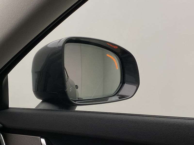 Volvo V90 CC B4 AWD CORE AUT CZ - fotka 27 z 52