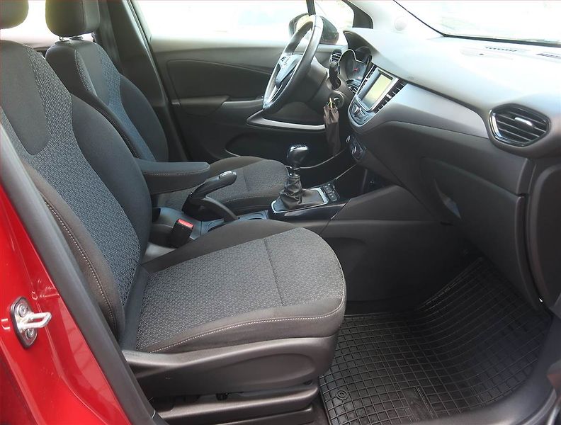 Opel Crossland X (2024) Smile 1.2 Turbo, Serv.kniha - fotka 9 z 18