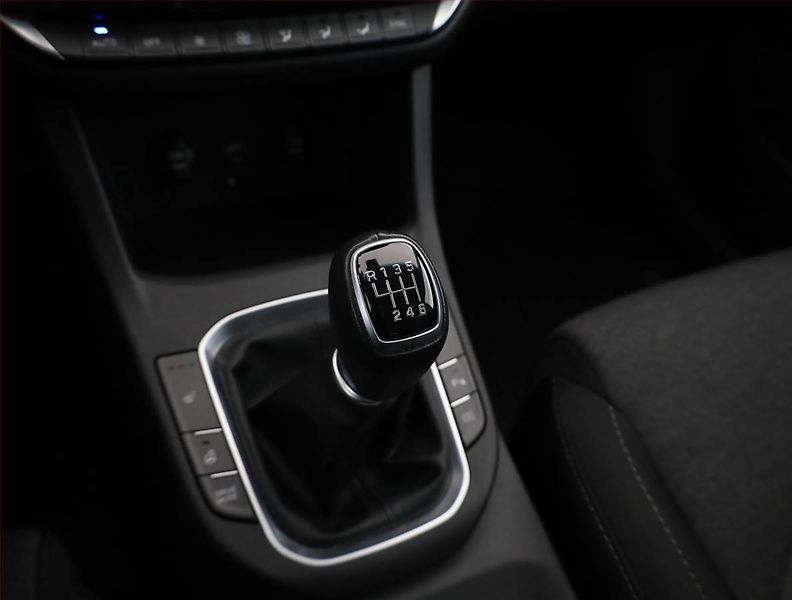 Hyundai i30 (2022) 1.5 T-GDI MHEV, Serv.kniha - fotka 12 z 19