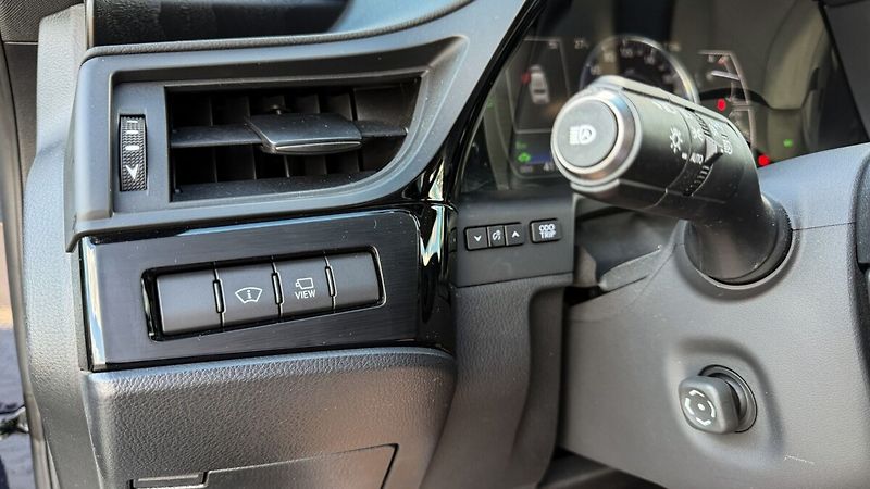Lexus ES 300h 300H 2,5 HEV LUXURY - fotka 21 z 40