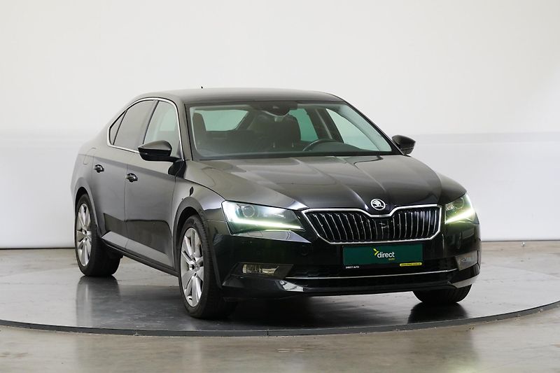 Škoda Superb - fotka 8 z 26