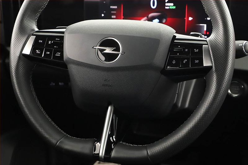 Opel Astra (2024) Plug-in-Hybrid 1.6 T - fotka 21 z 25