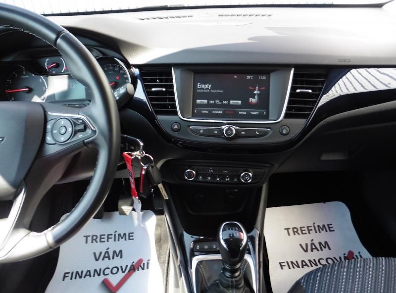 Opel Crossland X 1.2T Enjoy 1.maj. - fotka 11 z 15