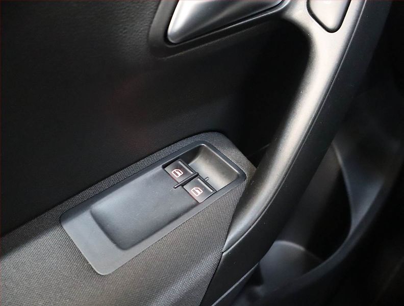 Volkswagen Polo (2012) 1.2 TSI, Serv.kniha - fotka 13 z 15