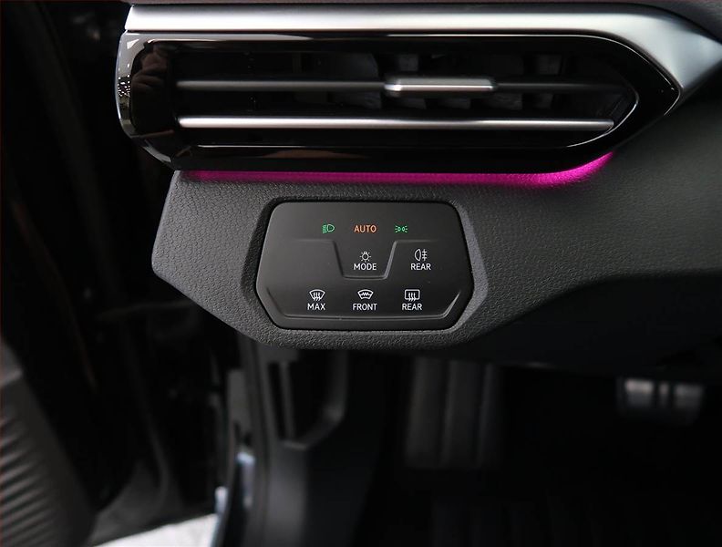 Volkswagen ID.5 (2022) Pro Perf. (82 kWh), SoH 93% - fotka 27 z 30