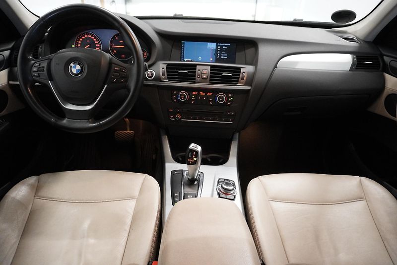 BMW X3 3,0 XDRIVE30D AUTOMAT - fotka 19 z 27