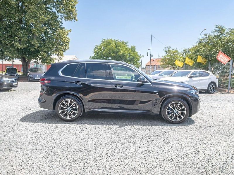 BMW X5 (2023) 3.0D 50E – NOVÉ V ČR - fotka 4 z 70