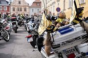 Motorkáři se sjeli na žehnání v bazilice v Jablonném.