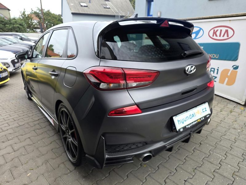 Hyundai i30 2.0-LIMITOVANÁ EDICE-DPH-1.MAJ - fotka 12 z 28