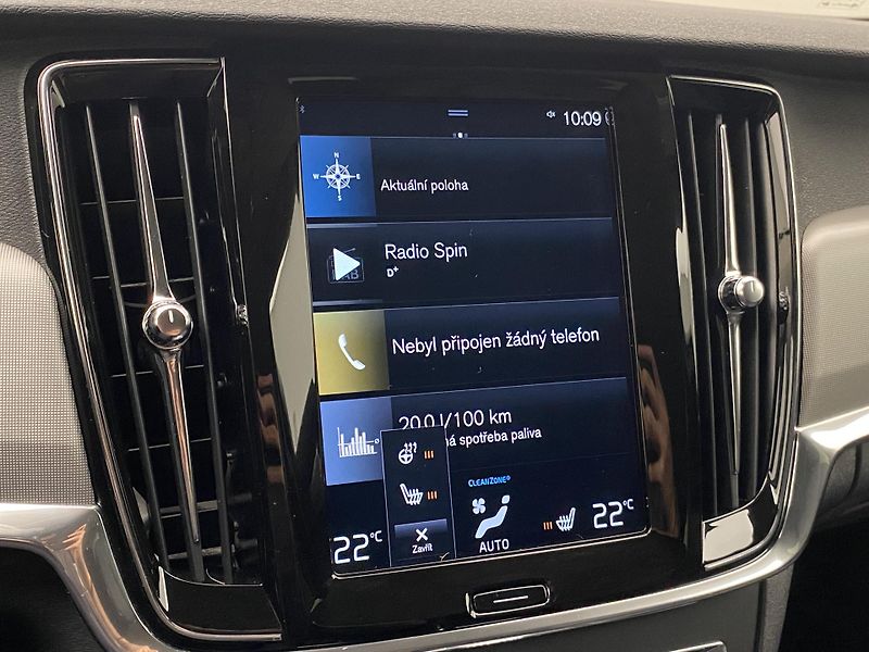 Volvo V90 B4 MOMENTUM AUT CZ - fotka 37 z 48
