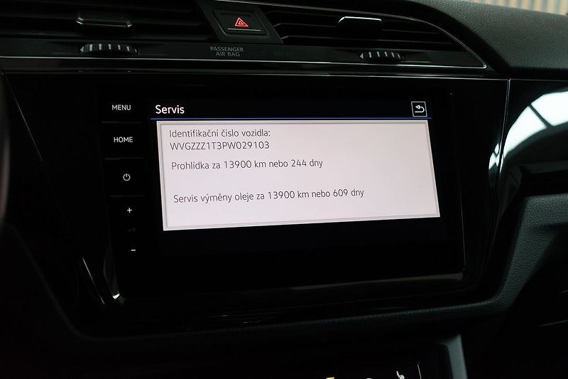 Volkswagen Touran 2.0TDI TAŽNÉ*WEBASTO*DPH*ČR 1M - fotka 39 z 51