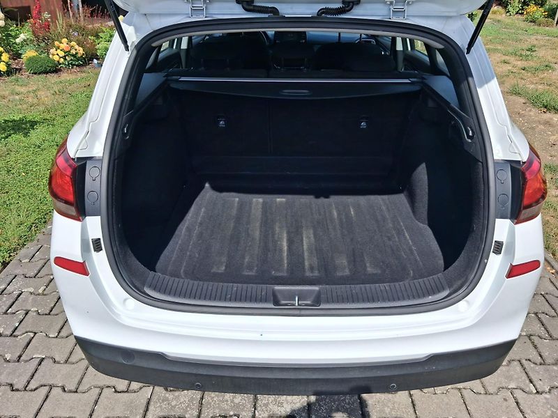Hyundai i30 (2019) 1.6 CRDi, diesel, 85 KW, 2019 - fotka 5 z 11