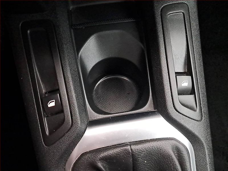 Peugeot 301 (2013) 1.2 VTi, Tempomat - fotka 15 z 15