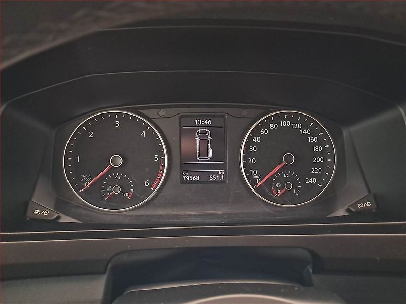 Volkswagen Transporter (2018) 2.0 TDI, Bus, 8Míst, ČR, DPH - fotka 11 z 21