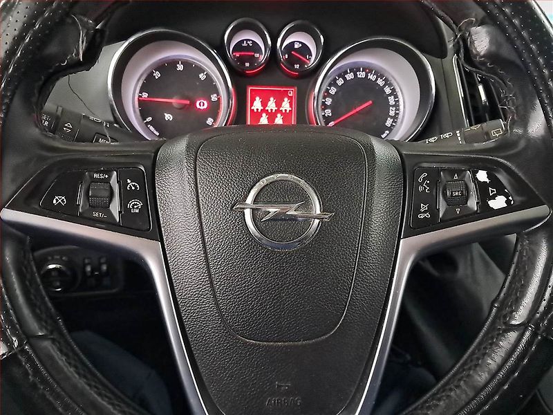 Opel Zafira (2013) 2.0 CDTI, 7 míst, nová STK - fotka 18 z 19