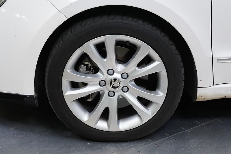 Škoda Superb - fotka 10 z 25