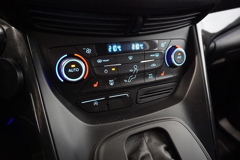 Ford Kuga (2019) 2.0 TDCI TITANIUM AUTOMAT - fotka 16 z 31