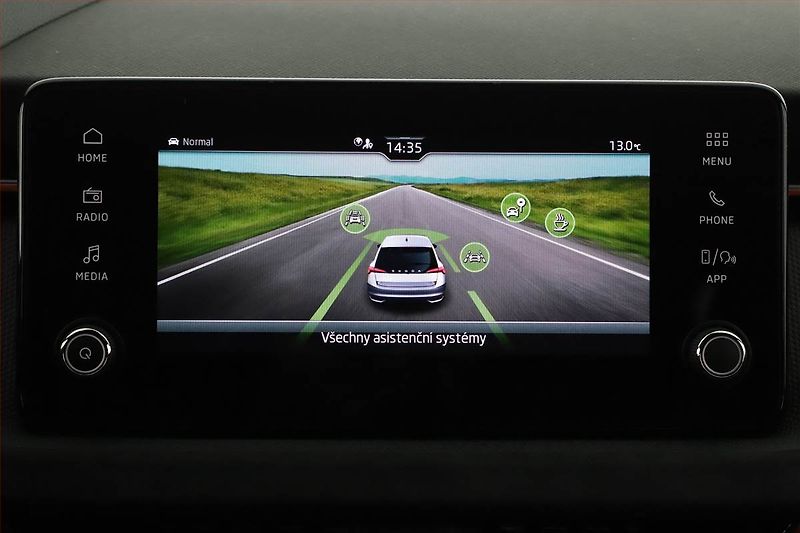 Škoda Scala (2025) 1.5 TSI, Drive, Matrix FullLed - fotka 14 z 22