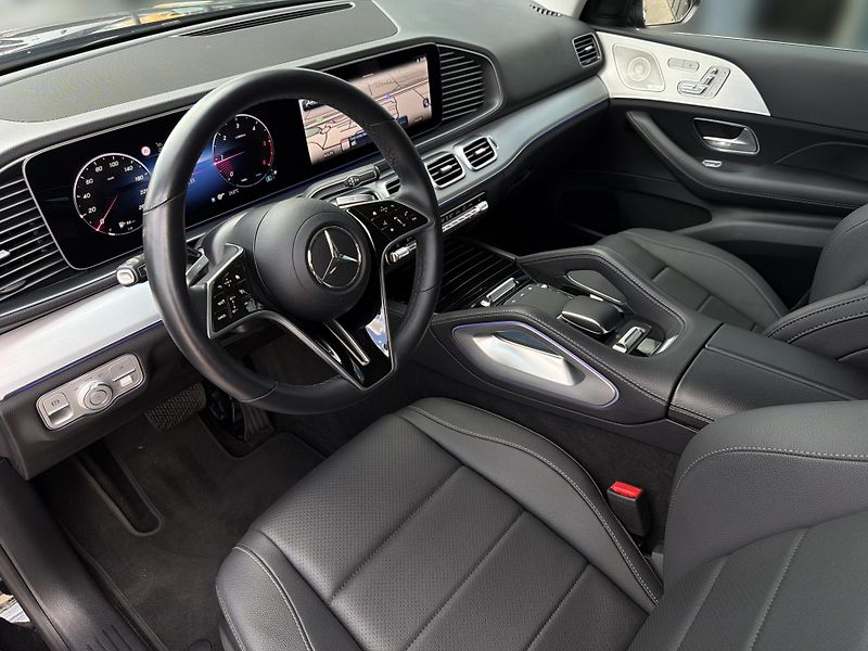 Mercedes-Benz GLE 300 d 4M AMG - fotka 9 z 29