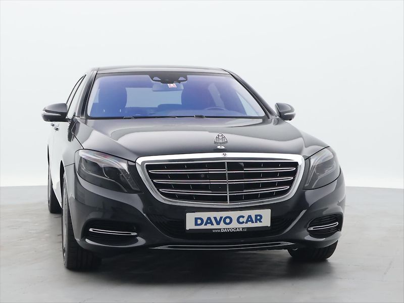 Mercedes-Benz Třídy S 4,7 500 Maybach 4M 335kW CZ DP - fotka 2 z 35