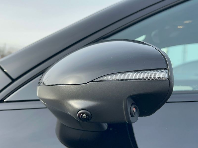 Mercedes-Benz CLA 250+ s technologií EQ - fotka 23 z 28