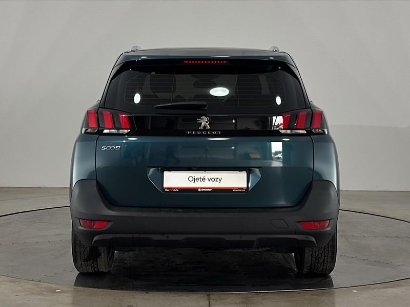 Peugeot 5008 Active, 7 míst - fotka 17 z 56