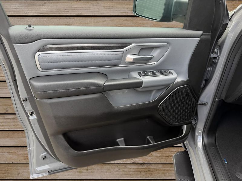Dodge RAM (2021) +HEMI+LOOK2026+DESTROYER GREY+ - fotka 15 z 22