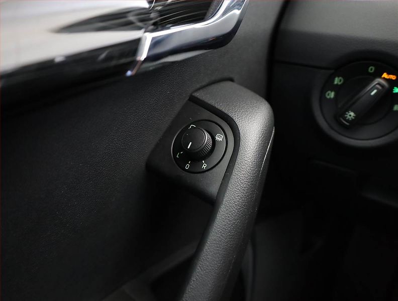 Škoda Octavia (2018) Style 1.8 TSI, Automat - fotka 17 z 19
