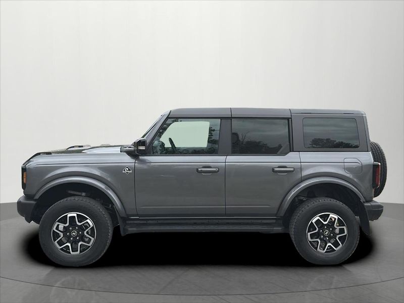 Ford Bronco 2,7 V6 AUT OUTER BANKS ČR - fotka 4 z 36