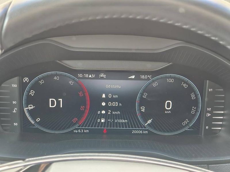 Škoda Karoq Style 7DSG 2,0 TDI - fotka 12 z 24