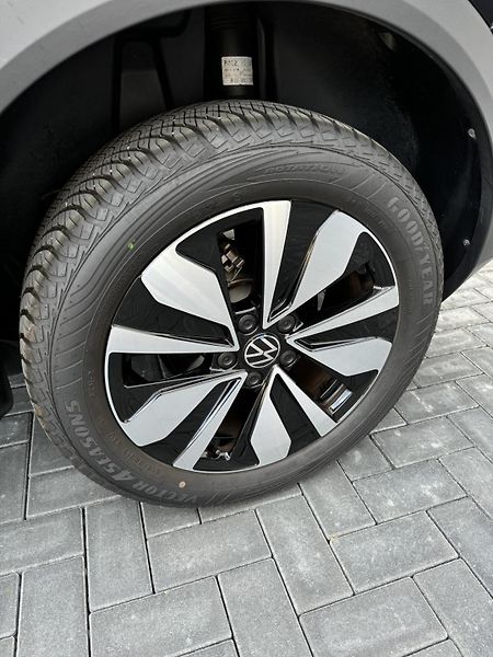 Volkswagen T-Roc (2023) 1.0. TSI Life - fotka 6 z 11
