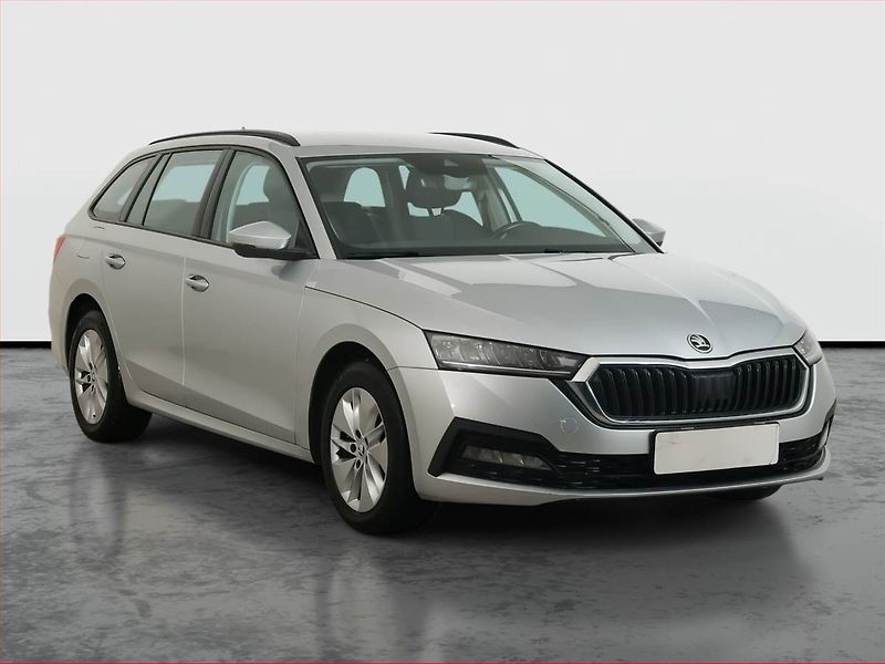 Škoda Octavia (2022) Ambition 2.0 TDI, ČR,1.maj - fotografie inzerátu