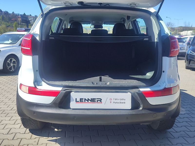 Kia Sportage 2.0 CRDi/100kW 4x4 ČR - fotka 9 z 28