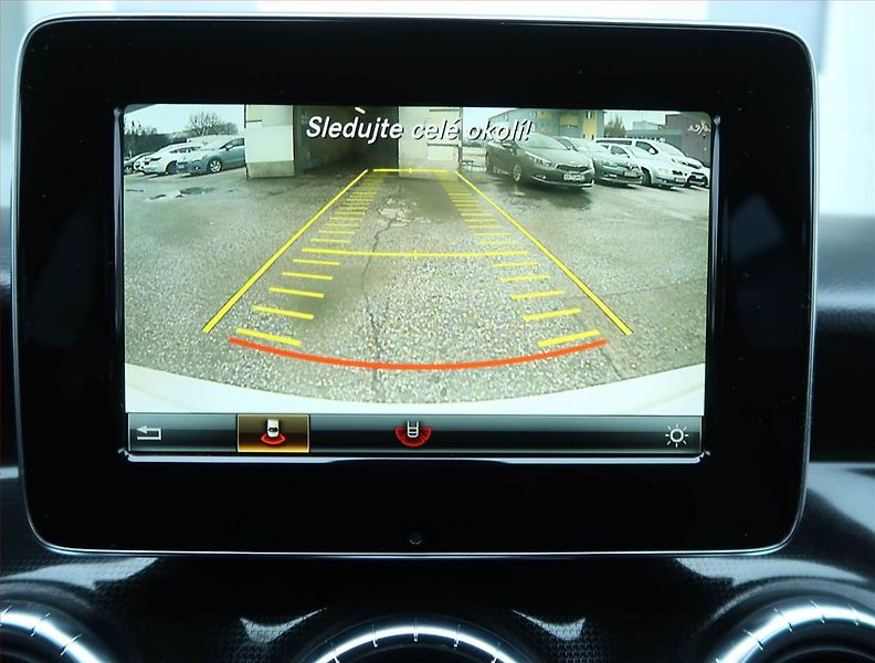 Mercedes-Benz CLA (2015) 200 CDI, Automat, Kůže, Navi - fotka 13 z 15