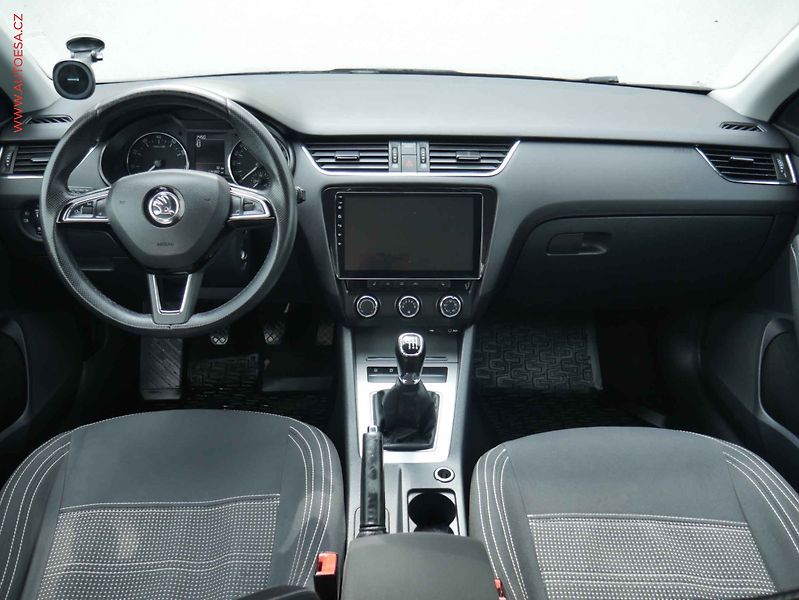 Škoda Octavia (2014) 1.2TSi, ČR, Ambition - fotka 8 z 15