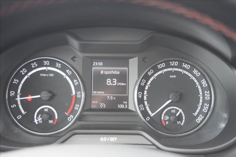 Škoda Octavia 2,0 TDI 135KW RS PO ROZVODECH - fotka 41 z 50