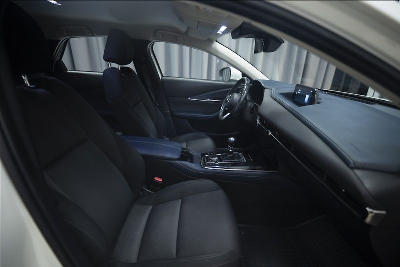 Mazda CX-30 2,0 SKYACTIV-G NAVI KAMERA ČR - fotka 8 z 41