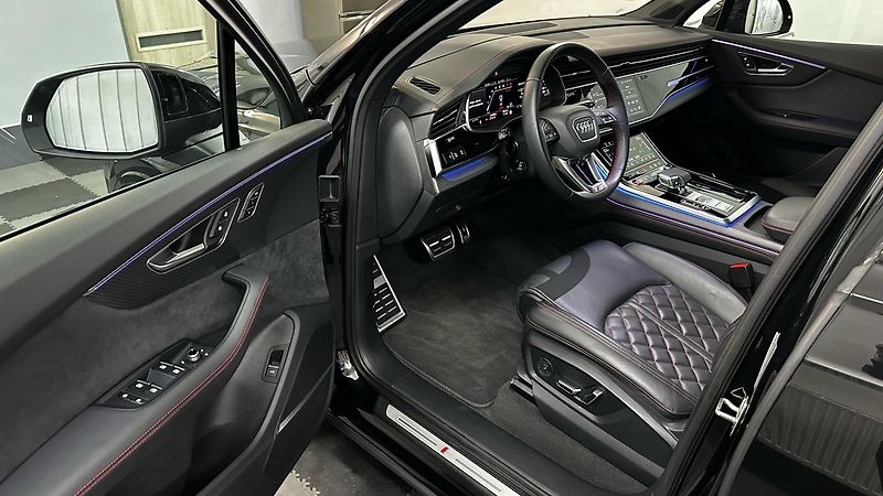 Audi SQ7 ZÁRUKA / MATRIX / 7 MÍST - fotka 33 z 52