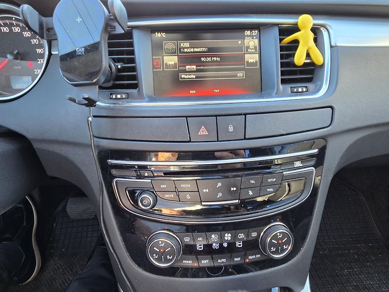 Peugeot 508 (2015) 2.0 BHDI 180 GT EAT6 - fotka 16 z 35