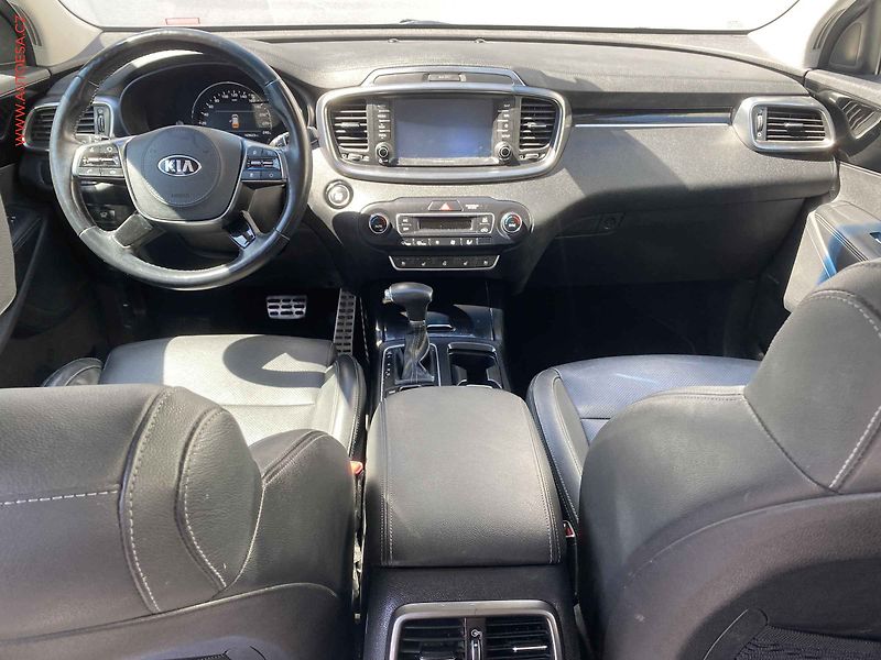 Kia Sorento (2018) 2.2 CRDi 4x4, Platinum, AT - fotka 8 z 22