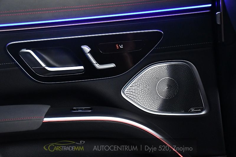 Mercedes-Benz EQS 580 4MATIC AMG 5L-ZÁRUKA  - fotka 26 z 64